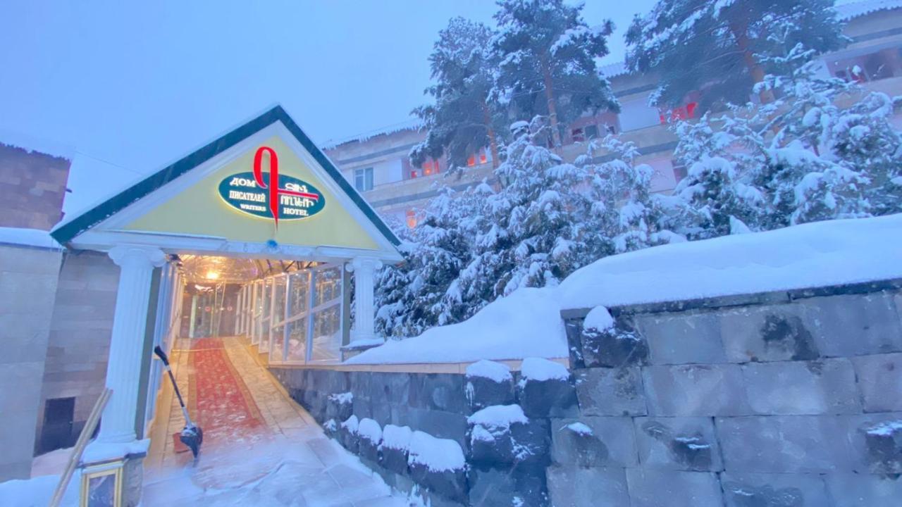 Hotel Дом Писателей Цахкадзора Exteriér fotografie