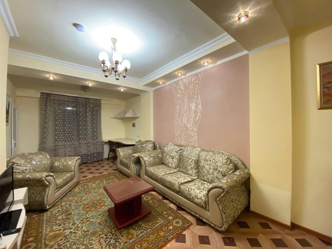 Hotel Дом Писателей Цахкадзора Exteriér fotografie