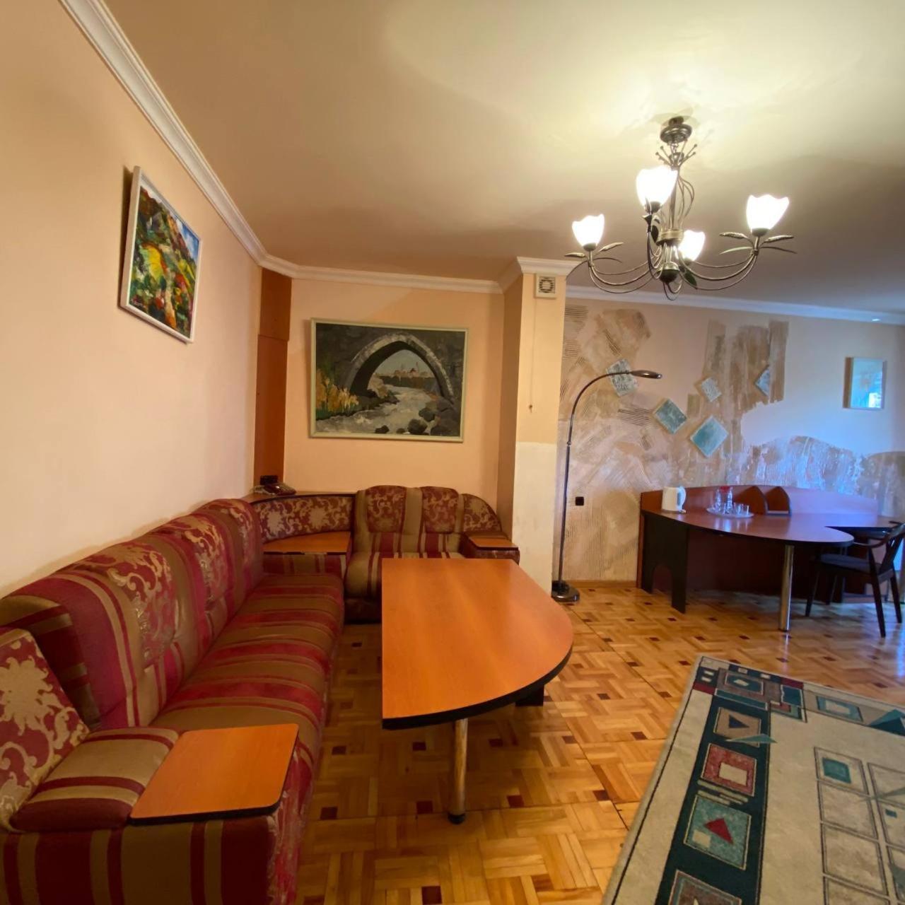 Hotel Дом Писателей Цахкадзора Exteriér fotografie